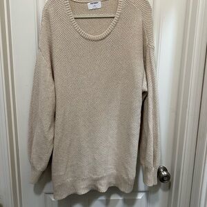 Old Navy Women's Beige Crew Neck Sweater